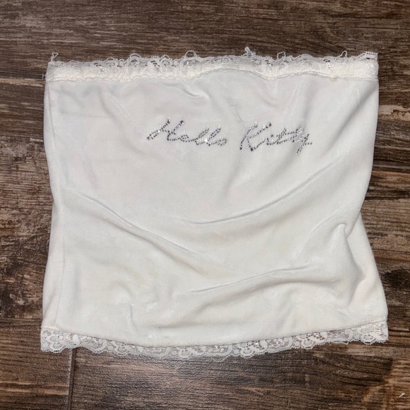 Hello Kitty White Flare Leg Pants & Lace Trim Tank Top - Picture 9 of 14